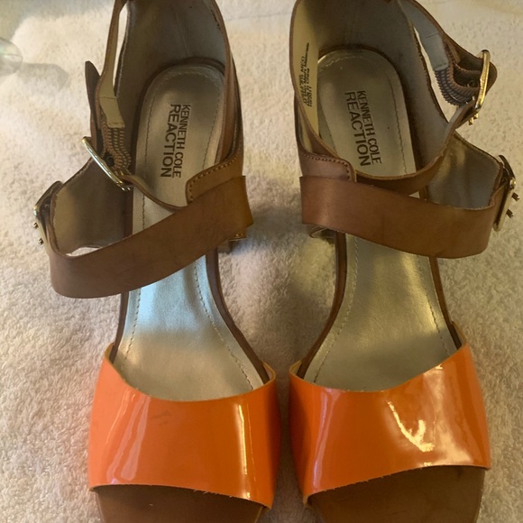 Kenneth Cole Sandals - Picture 2 of 8
